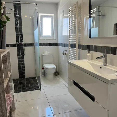 Appartement Superbe à Proximité De La De Monte Clerigo *