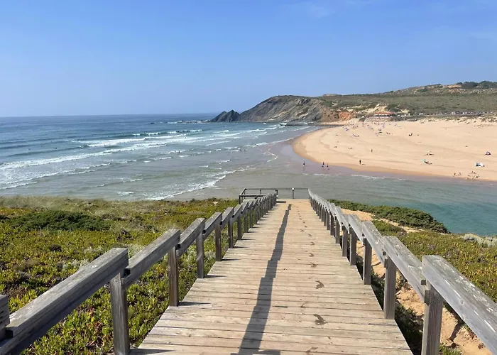 Superbe A Proximite De La De Monte Clerigo Apartament